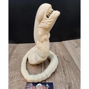 Lifesize Chestburster Figure - Xenomorph Horror Gift - Halloween Horror Gift